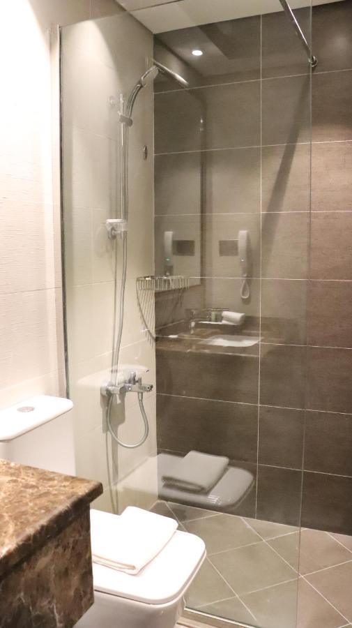 Al Riyadh Hotel Apartments Abu Dhabi Buitenkant foto