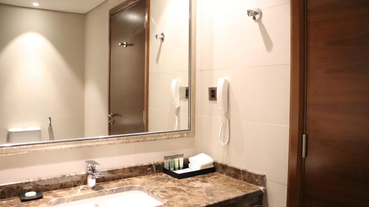 Al Riyadh Hotel Apartments Abu Dhabi Buitenkant foto