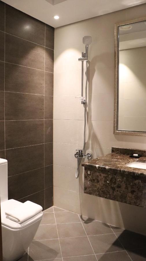 Al Riyadh Hotel Apartments Abu Dhabi Buitenkant foto